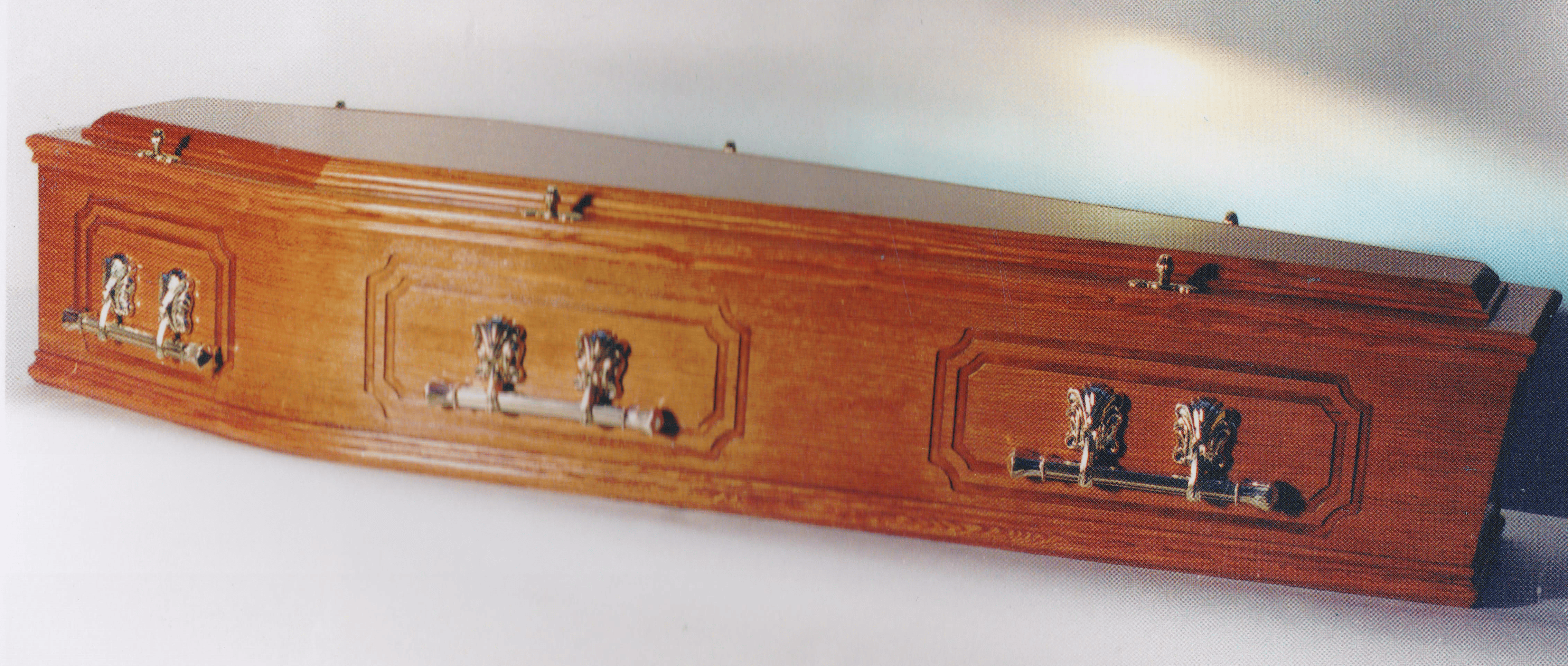 CHFS Windsor Traditional Coffins by Carl Hogg Funerals Golborne